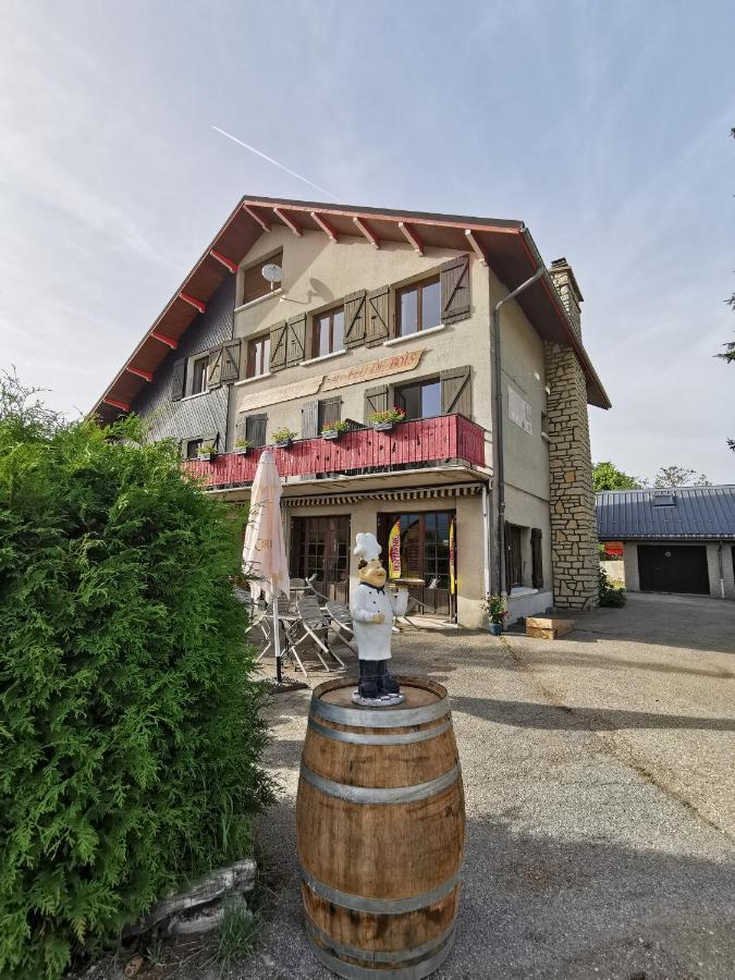 Hotel Au Feu De Bois Bar A Vin Le 1605 Autrans-Meaudre-en-Vercors Exterior photo