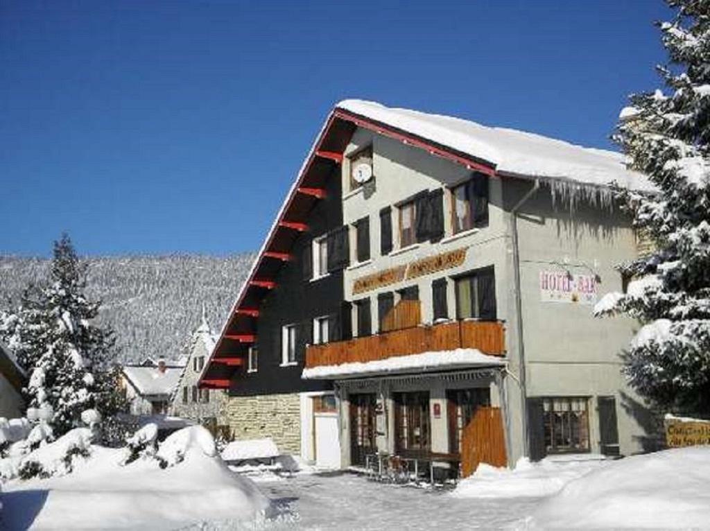 Hotel Au Feu De Bois Bar A Vin Le 1605 Autrans-Meaudre-en-Vercors Room photo